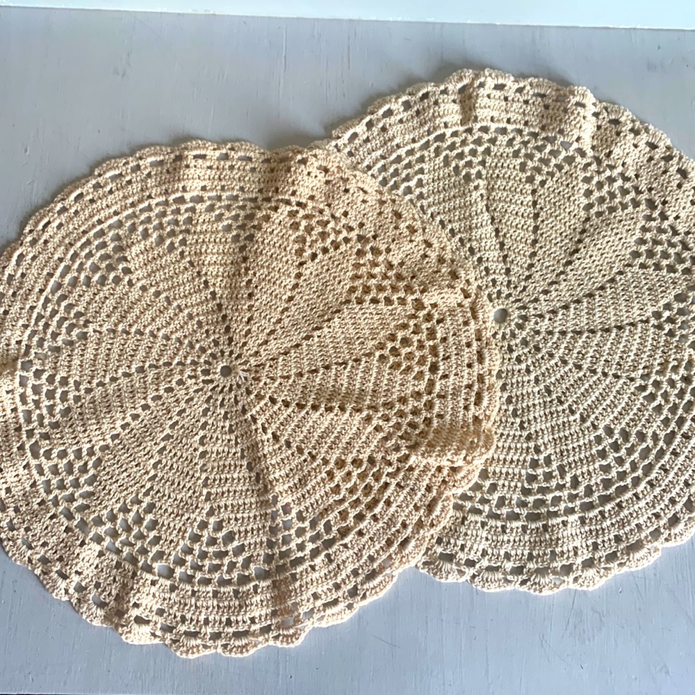 Artisan lace doily’s